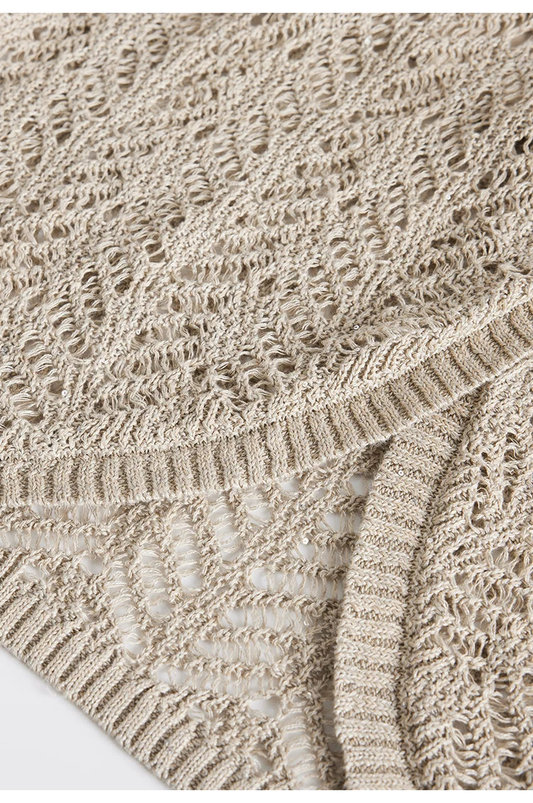 Detail of the Vanilla skirt’s bottom hem finished in 2x2 rib, capturing lightness and structure. From Borcelleclothes.