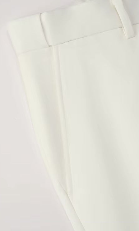 The Men's Alabaster Merino Wool Suit's pants slash pocket, blending functionality with elegance. From Borcelleclothes.
