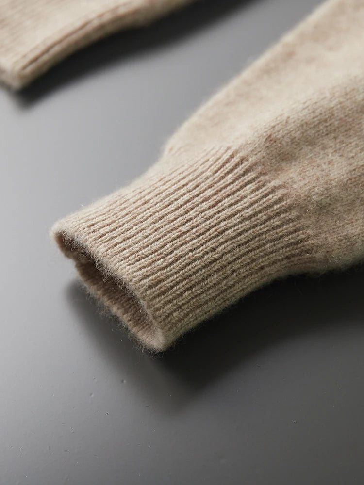 Ribbed cuff of the Dark Vanilla men’s sweater in patterned cashmere — From Borcelleclothes.