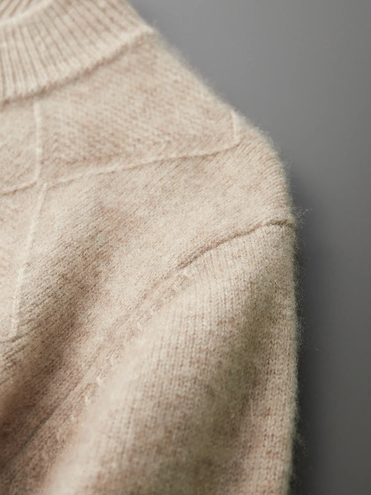 Shoulder structure of the Dark Vanilla diamond-pattern sweater in cashmere — From Borcelleclothes.
