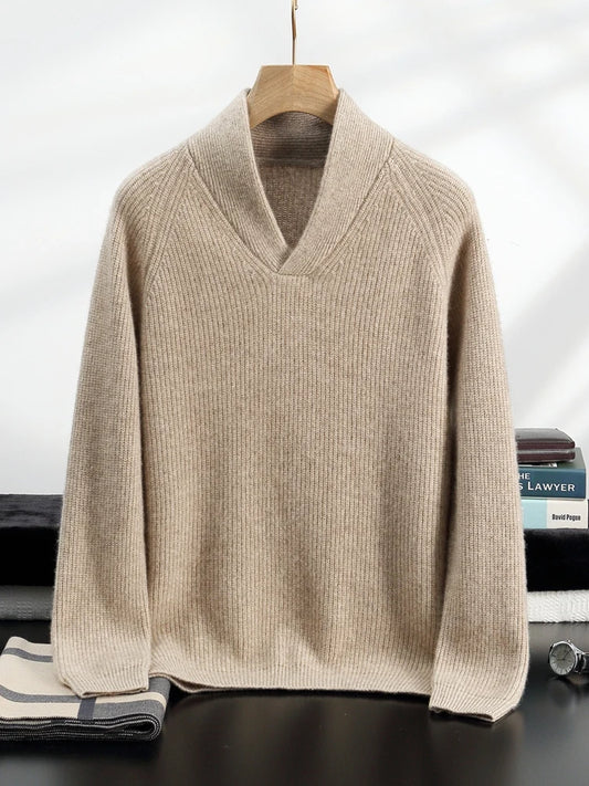Front view of the men’s cashmere sweater in Dark Vanilla with soft draping — From Borcelleclothes.