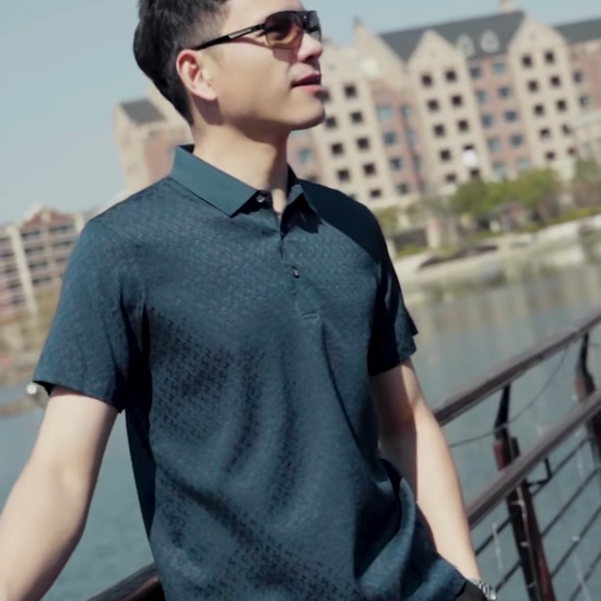 Video showcasing a Men’s Mulberry silk polo in Gulf Blue and Sea Fog colors, with raised diamond jacquard — composed, breathable, and structured for the space between formality and ease. From Borcelleclothes.