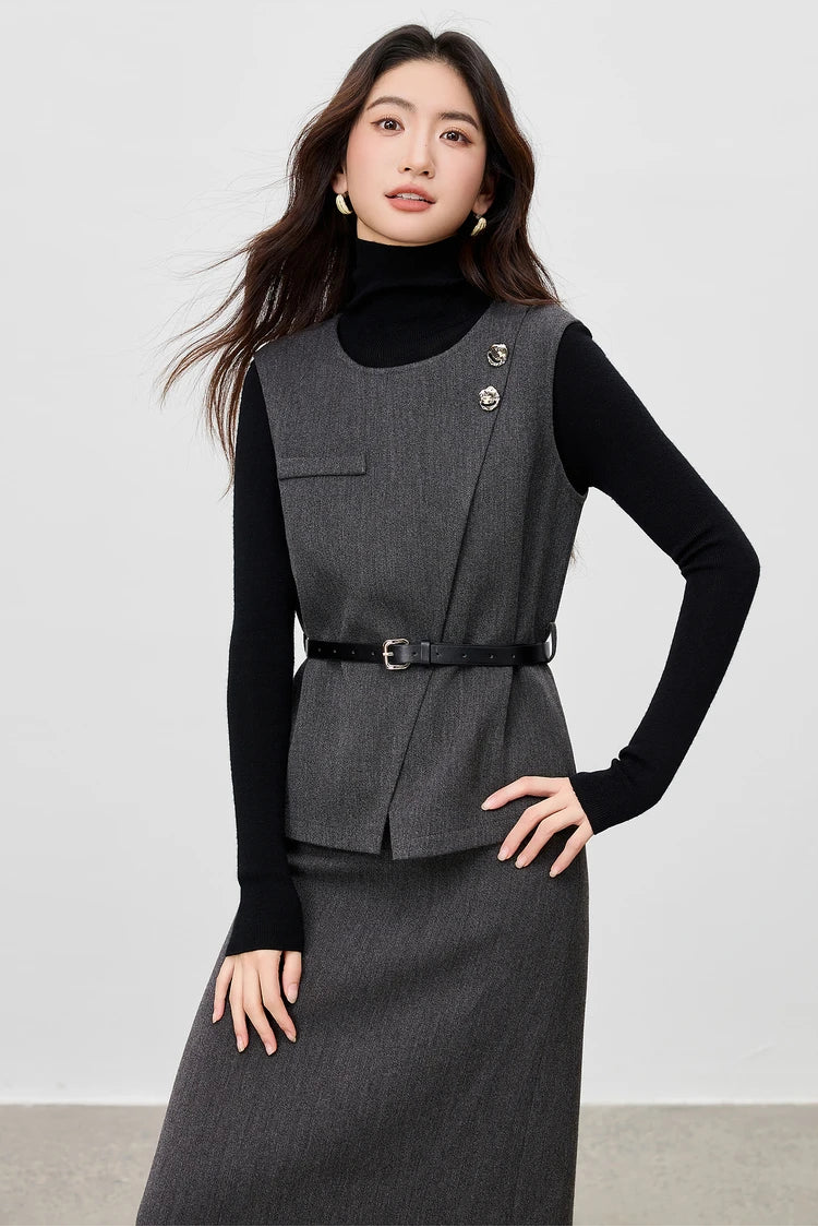 Grey Bosphorus Nightfall wool blend set, model with hand on hip showing the structured waist — From Borcelleclothes.