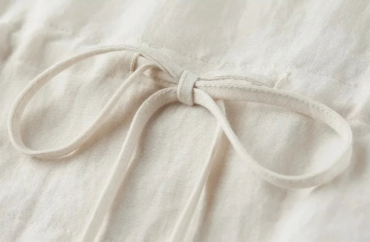 Detail of the back tie casing that allows for an adjustable silhouette — From Borcelleclothes.