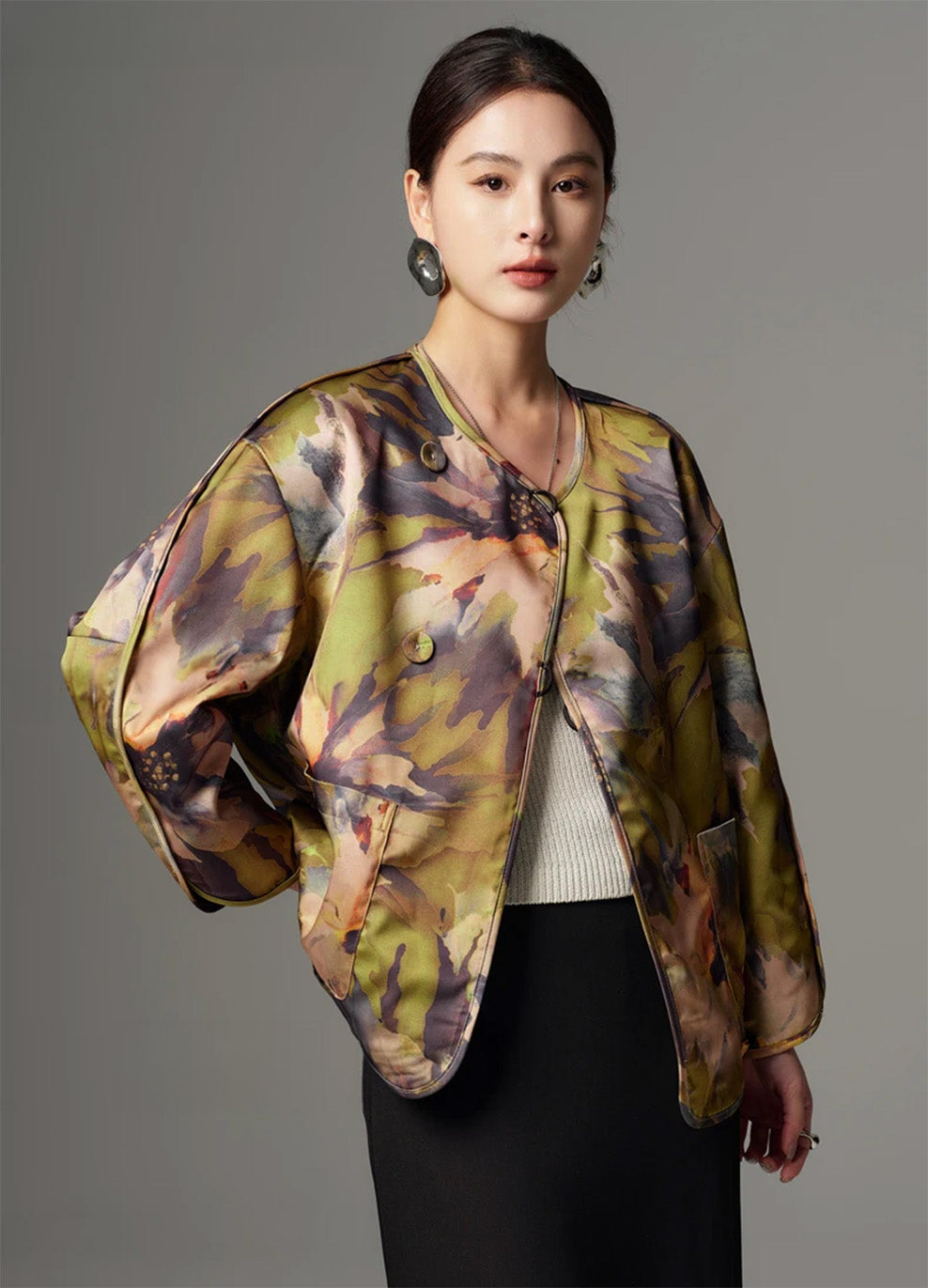 Model wearing the reverse side of the kimono jacket featuring the sumi-e inspired Autumn Kiku watercolor print — From Borcelleclothes.
