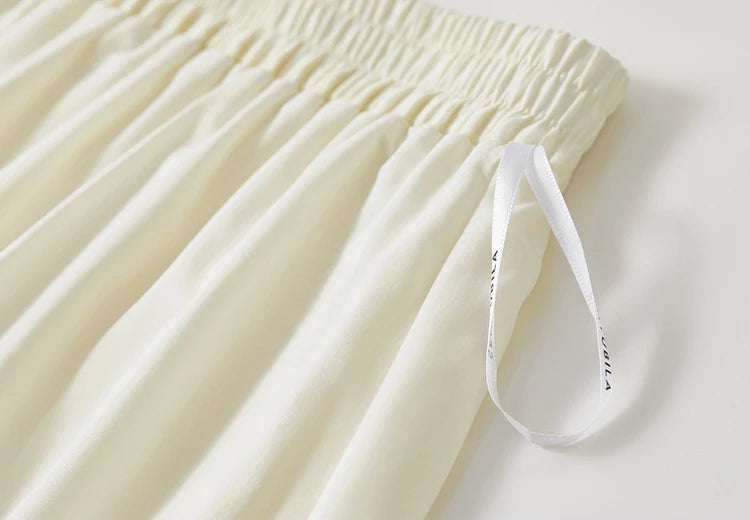 Close-up of the waistband section on the pollen flight lyocell skirt. — From Borcelleclothes.
