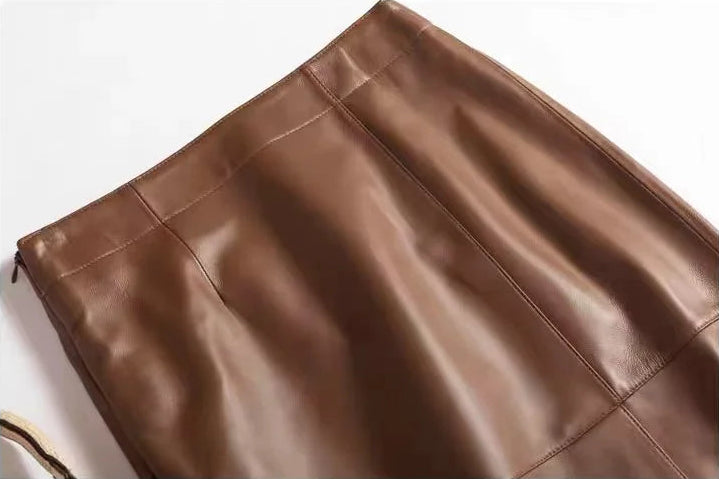 Close-up of the upper part and waistband of a women's straight sheepskin skirt in Bay Grace — From Borcelleclothes.